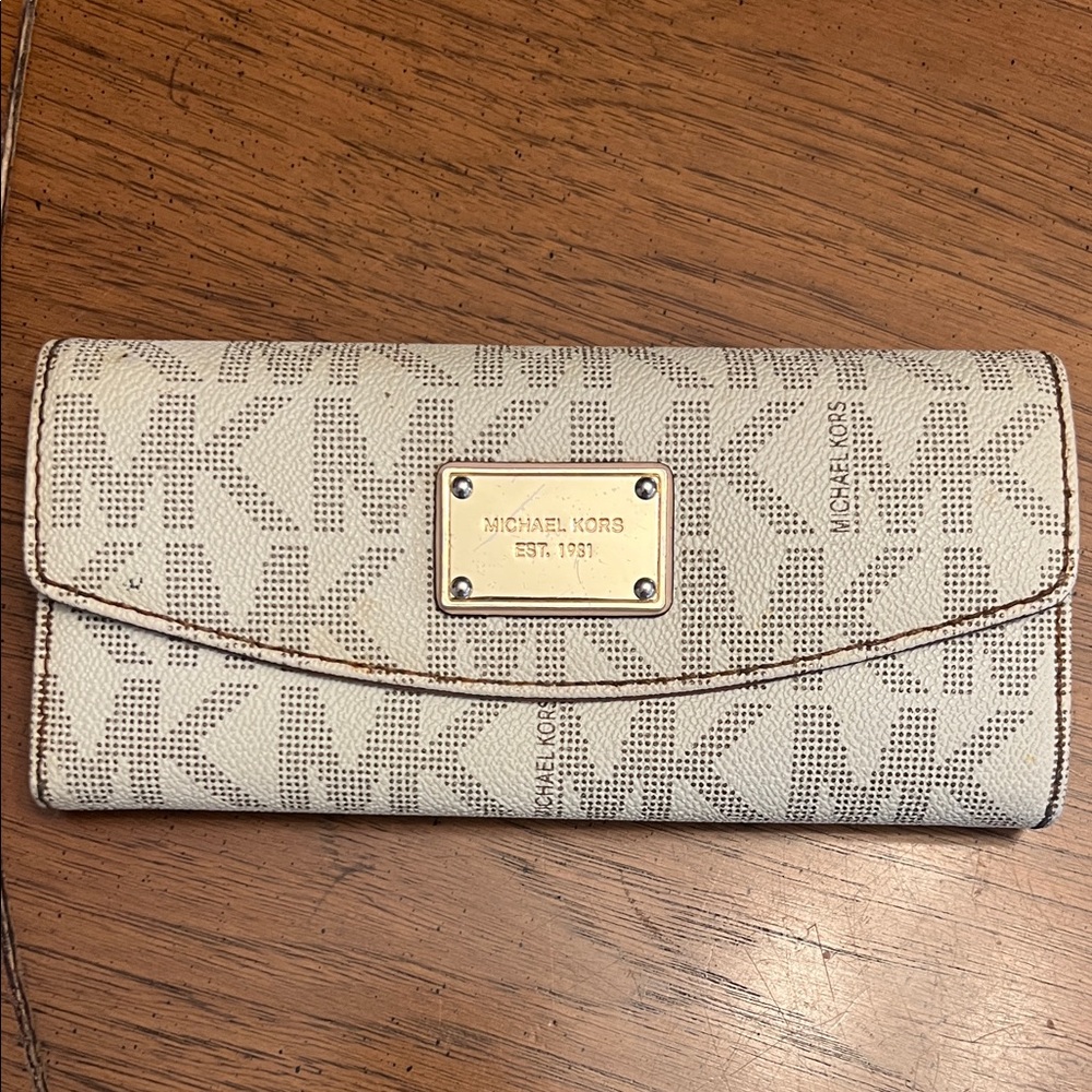 Michael Kors wallet